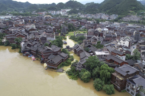 Heavy Rains Batter China, Raising Flood Alert Levels for Cities on ...